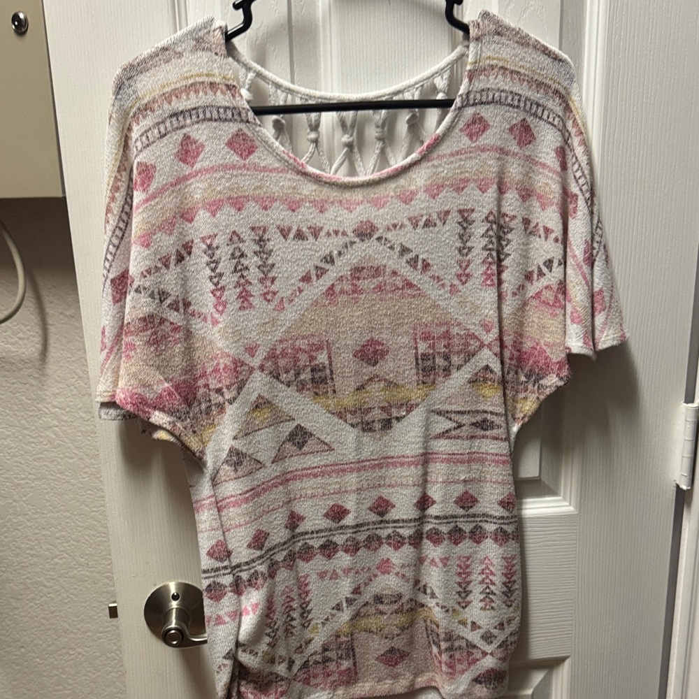 Maurices Geometric Short Sleeve Top - Pink and Cream